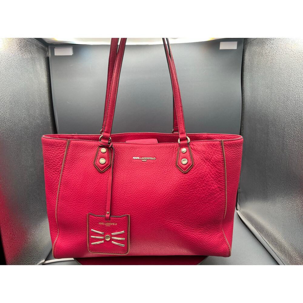 KARL LAGERFELD PARIS Zippy East West Tote in pink leather w/cat whisker tag